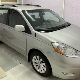 Toyota Sienna 2008