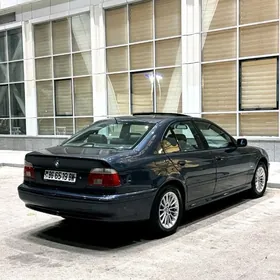 BMW E39 2002