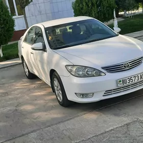 Toyota Camry 2004