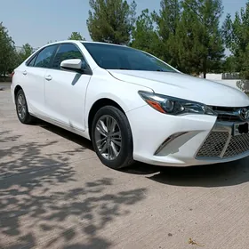 Toyota Camry 2017