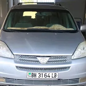 Toyota Sienna 2004