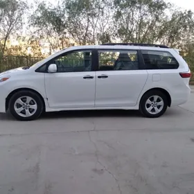 Toyota Sienna 2020