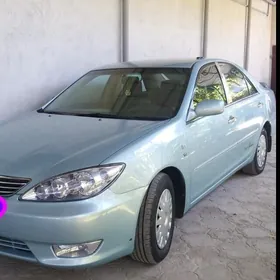 Toyota Camry 2004