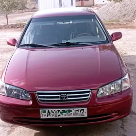 Toyota Camry 2001