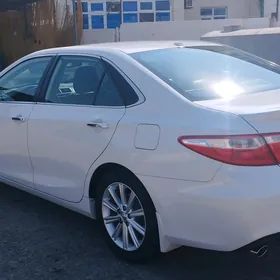 Toyota Camry 2016