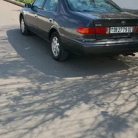 Toyota Camry 2000