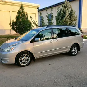 Toyota Sienna 2005