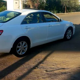 Toyota Camry 2010