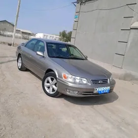 Toyota Camry 2000