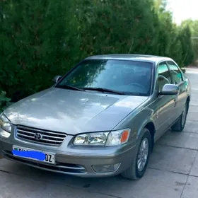 Toyota Camry 1999