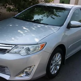 Toyota Camry 2014