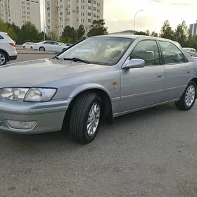 Toyota Camry 2000