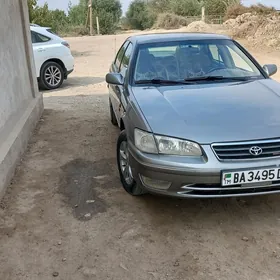 Toyota Camry 1999