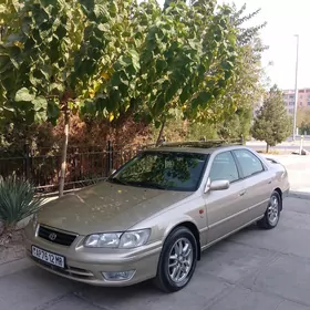 Toyota Camry 2000