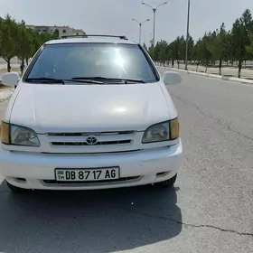 Toyota Sienna 2000