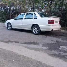 Volvo S70 1998