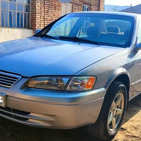 Toyota Camry 1997