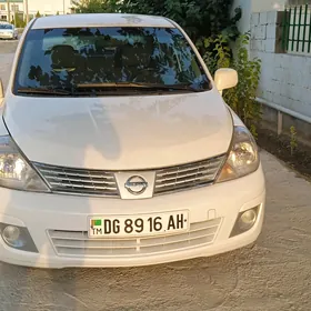 Nissan Versa 2008