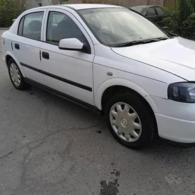 Opel Astra 2004