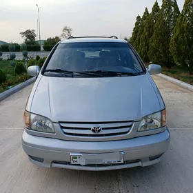 Toyota Sienna 2002