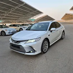 Toyota Camry 2024