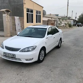 Toyota Camry 2004