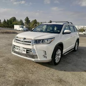 Toyota Highlander 2018