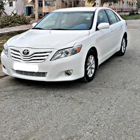 Toyota Camry 2011