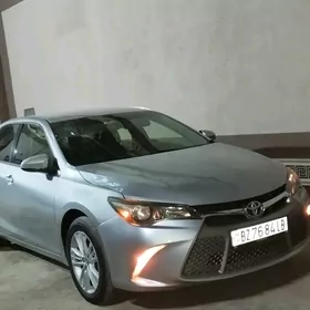 Toyota Camry 2017