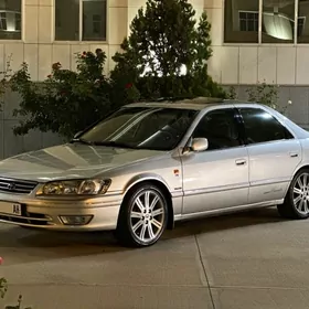 Toyota Camry 2000