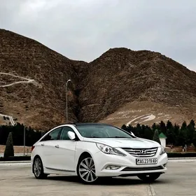 Hyundai Sonata 2011