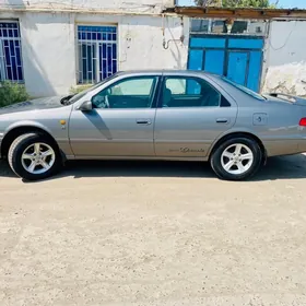 Toyota Camry 2000