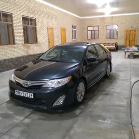 Toyota Camry 2012