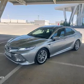 Toyota Camry 2018