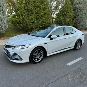 Toyota Camry 2022