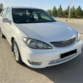 Toyota Camry 2004