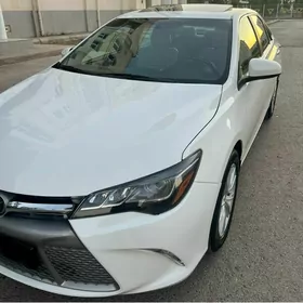 Toyota Camry 2017