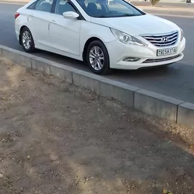 Hyundai Sonata 2013