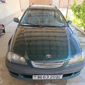 Toyota Avensis 2000