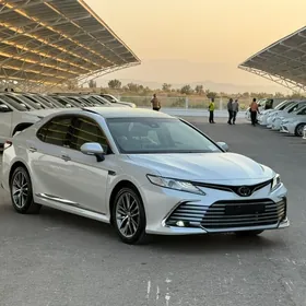 Toyota Camry 2024