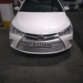 Toyota Camry 2017