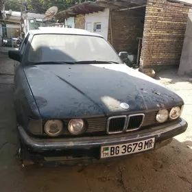 BMW 7 Series 1990