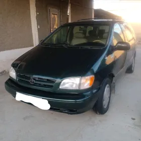 Toyota Sienna 1999