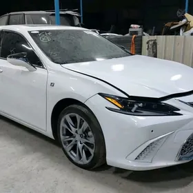 Lexus ES 350 2022