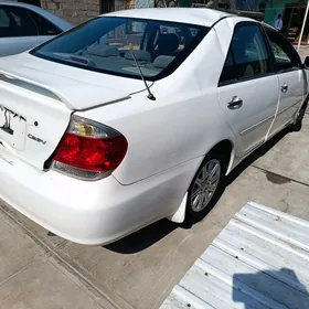 Toyota Camry 2005