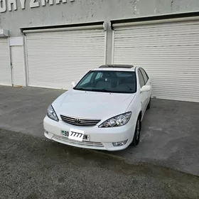 Toyota Camry 2004