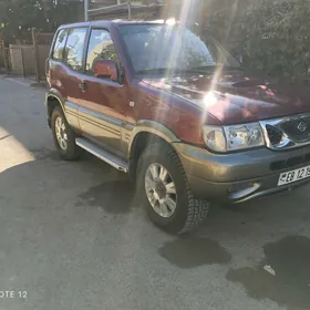 Nissan Terrano 2001