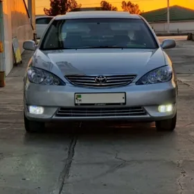 Toyota Camry 2005