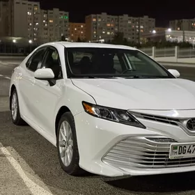 Toyota Camry 2020