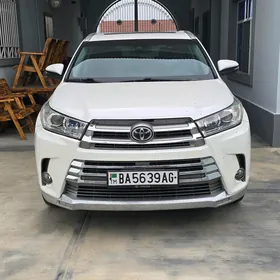 Toyota Highlander 2019